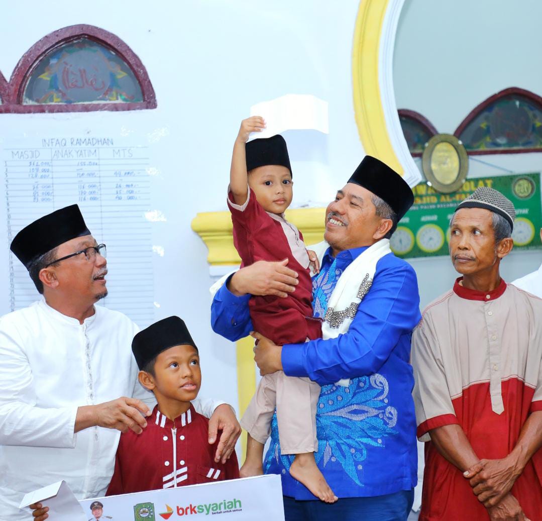 Bupati Siak Alfedri saat safari ramadhan