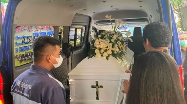 Putri Pj Gubernur Nikolaus ditemukan meninggal di kamar kos (Antara)